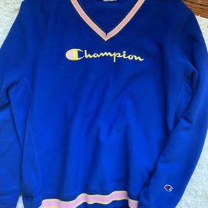 🏆Champion vintage crewneck🏆